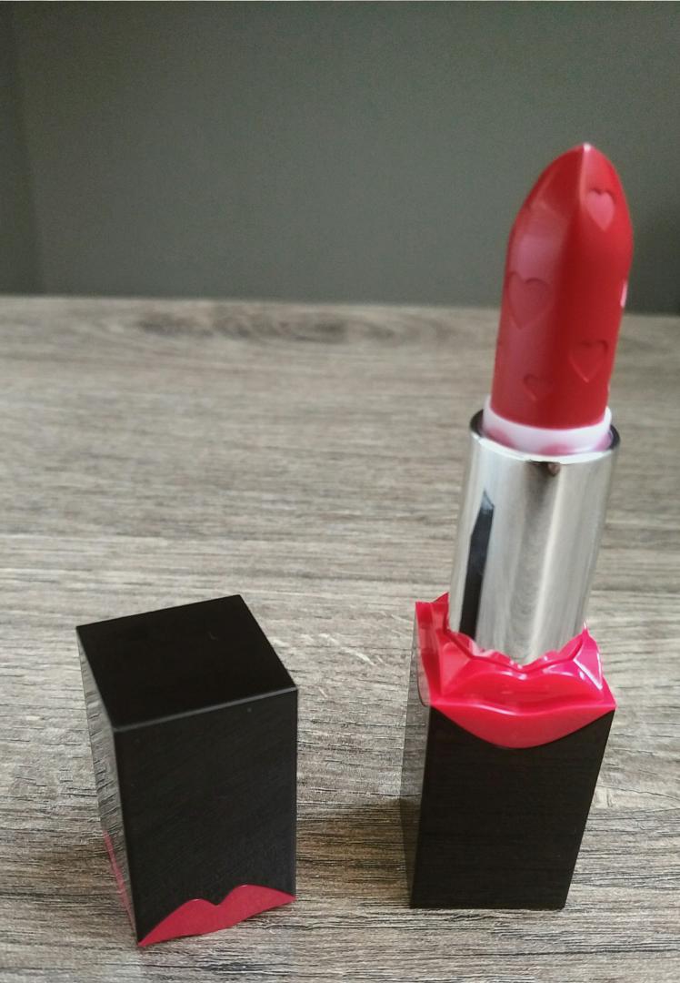Отзыв на Magnetic Attraction Ready To Kiss Lipstick из Интернет-Магазина Kikocosmetics
