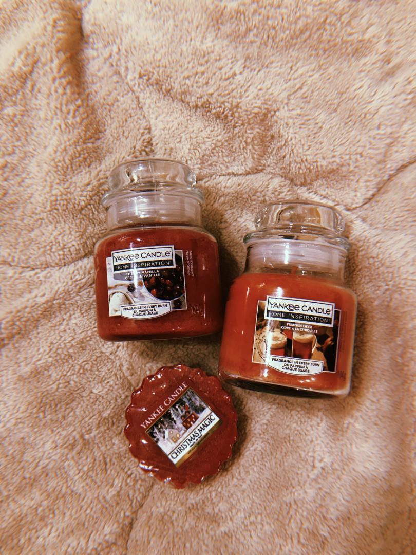 Отзыв на Yankee Candle Kleines Duftglas Cherry Vanilla (посуду) из ROSSMANN