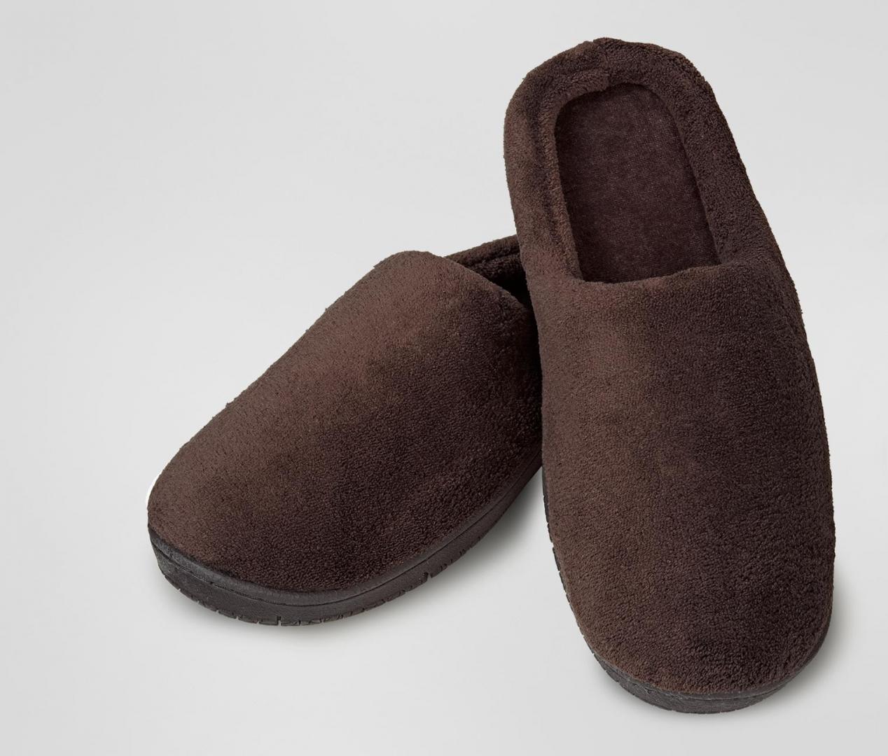 Тапки зайки из флиса. Домашние тапочки из флиса. Детские домашние тапочки из флиса. Флисовые тапочки для детей. Тапочки «зайчики».