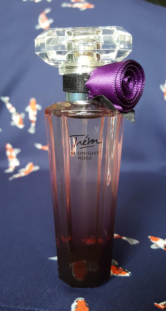 Отзыв на Сокровище Полночь Роза парфюмированная вода спрей от Lancome из Интернет-Магазина Parfumdreams
