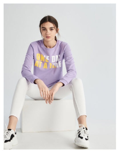 Женские толстовки  Скидки до 40% из магазина sinsay (Германия)