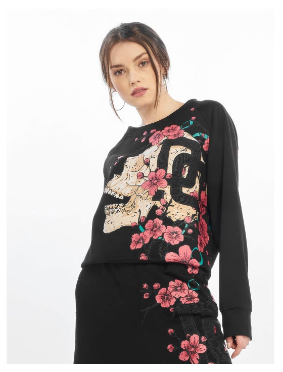 Уличная одежда и обувь oткрыт SALE Скидки до 75% из магазина Def-shop (Германия)