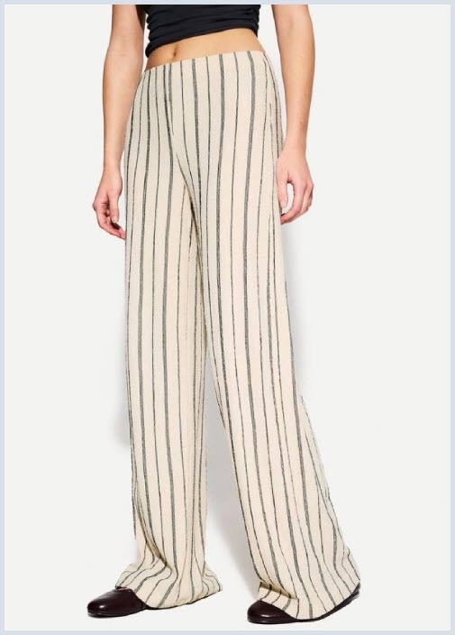 Одяг для жінок Знижки до 50% из магазина Bershka (Германия)