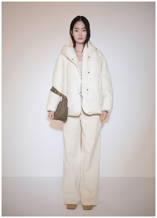 Взуття та верхній одяг  Знижки до  61% из магазина MANGO Outlet (Германия)