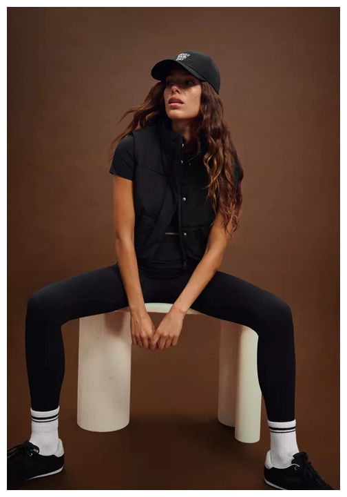 Готуй кошик!  Знижки до  40% из магазина Stradivarius (Германия)