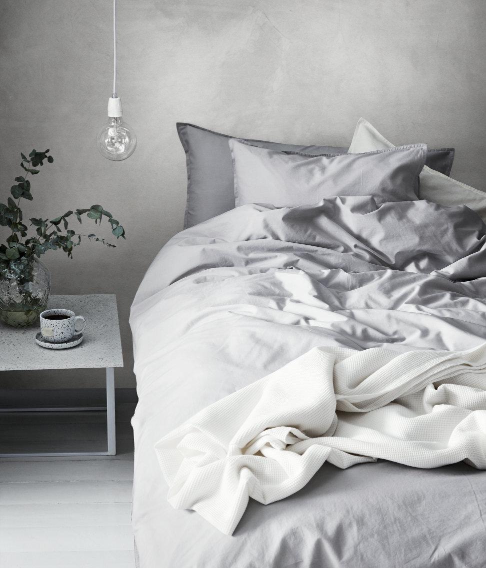 Постельное отзывы. Duvet Cover Set постельное белье HM. Постельное белье HM Home. Простыня h&m 180х200. Льняное постельное белье HM.