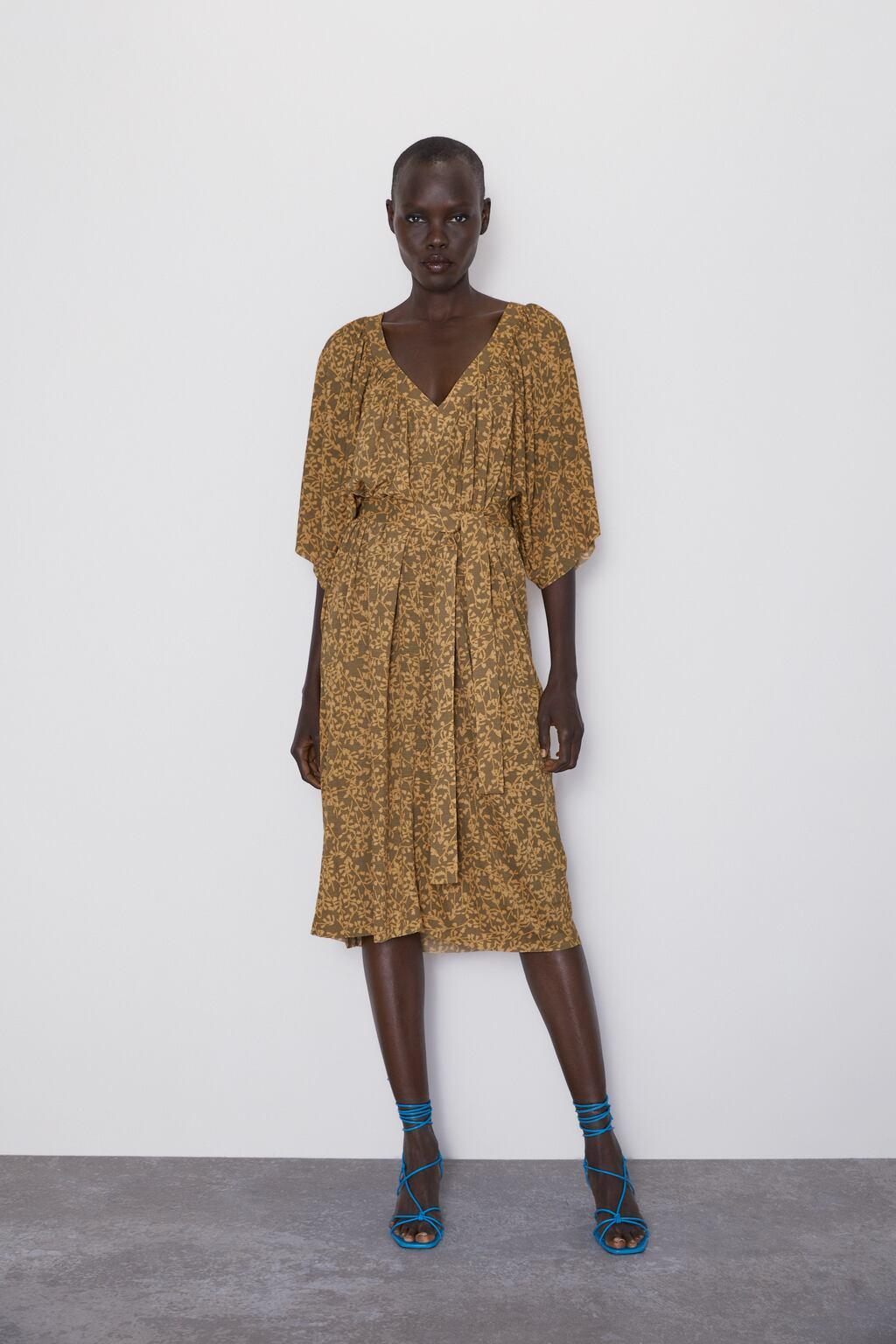 Отзыв на Платье с рисунком с поясом из Интернет-Магазина Zara