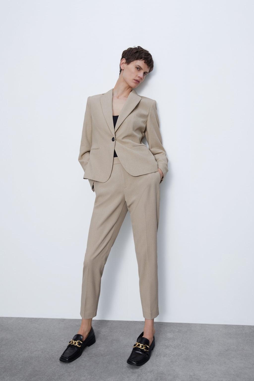 Отзыв на Taillierter Struktur-Blazer из Интернет-Магазина Zara