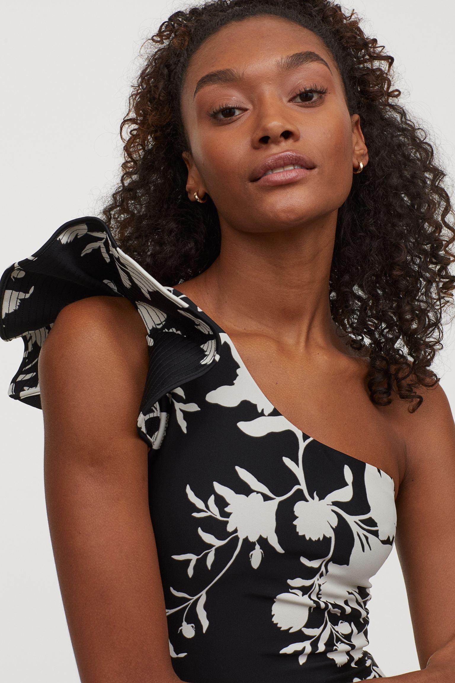 Отзыв на One-Shoulder-Badeanzug из Интернет-Магазина H&M