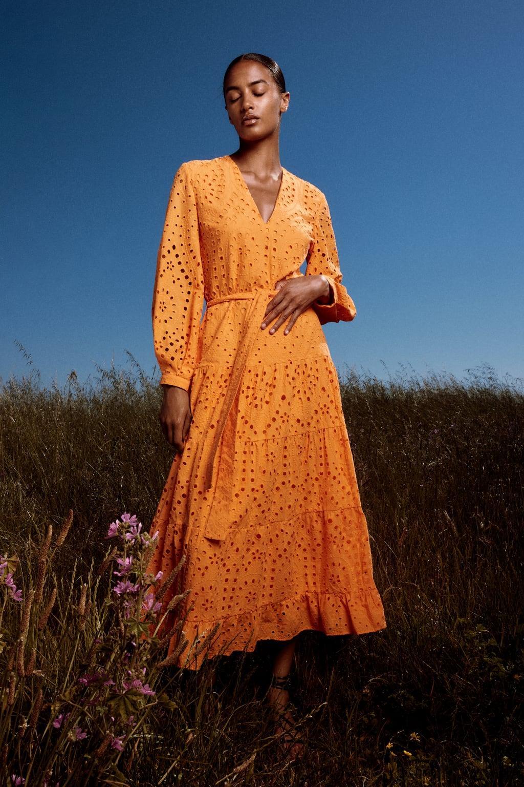 Отзыв на Платье с вышитыми отверстиями и из Интернет-Магазина Zara