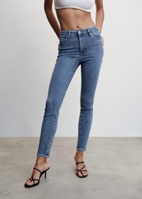 Узкие джинсы с  пояс